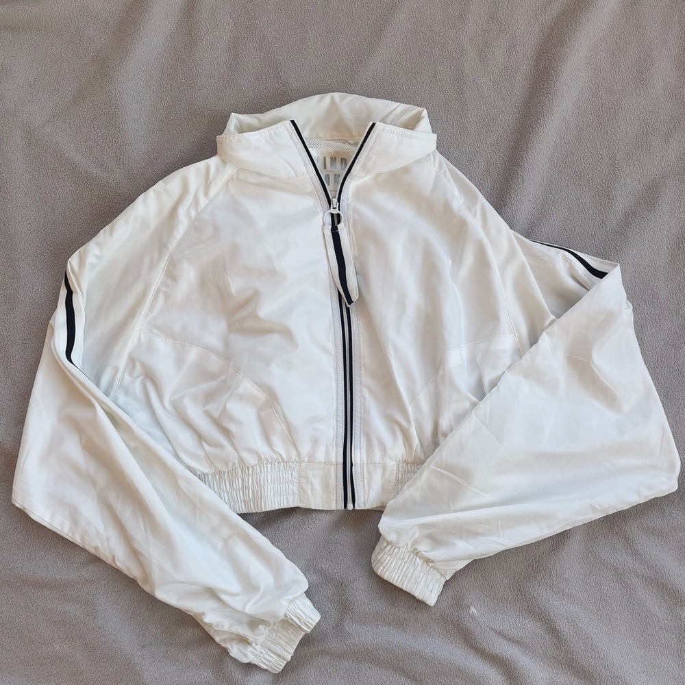 Love Tree Cropped White Zip-Down Jacket